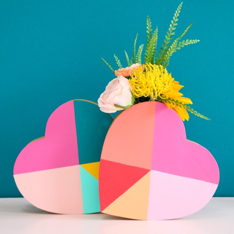 how to make geomeric heart flower vases 3