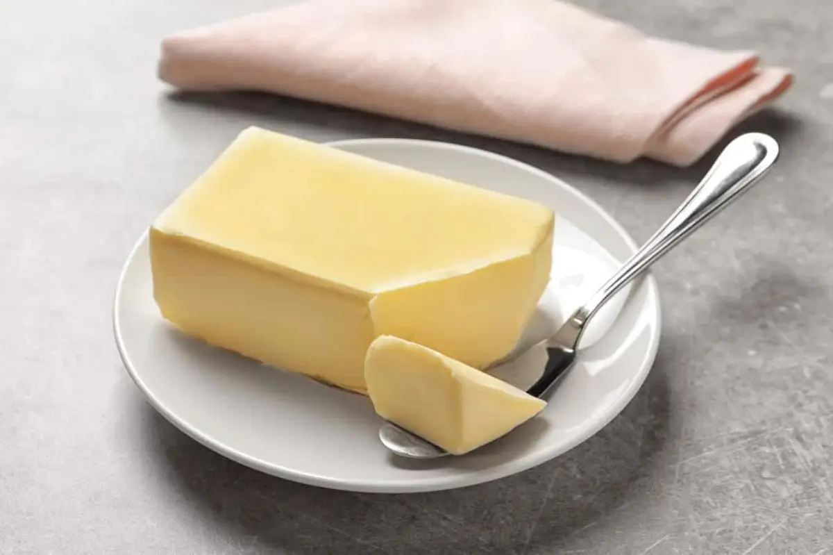 buegeleisen reinigen hausmittel buegeleisen flaeche reinigen butter und salz ggen rostflecken buegeleisen