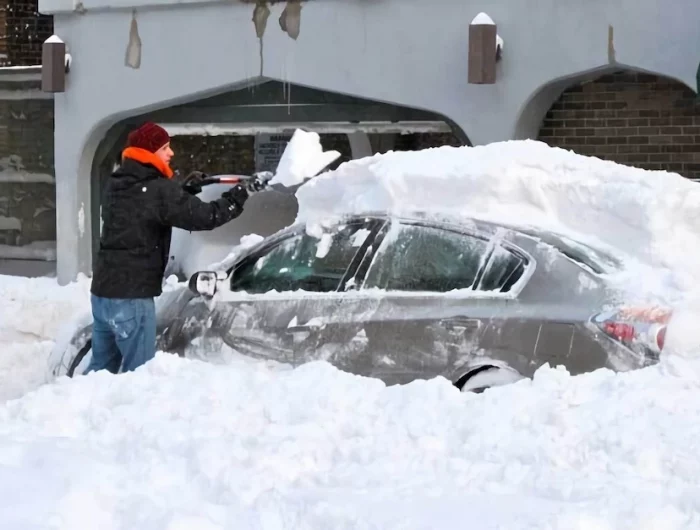 mit diesen tipps geht es besser auto von schnee entfernen