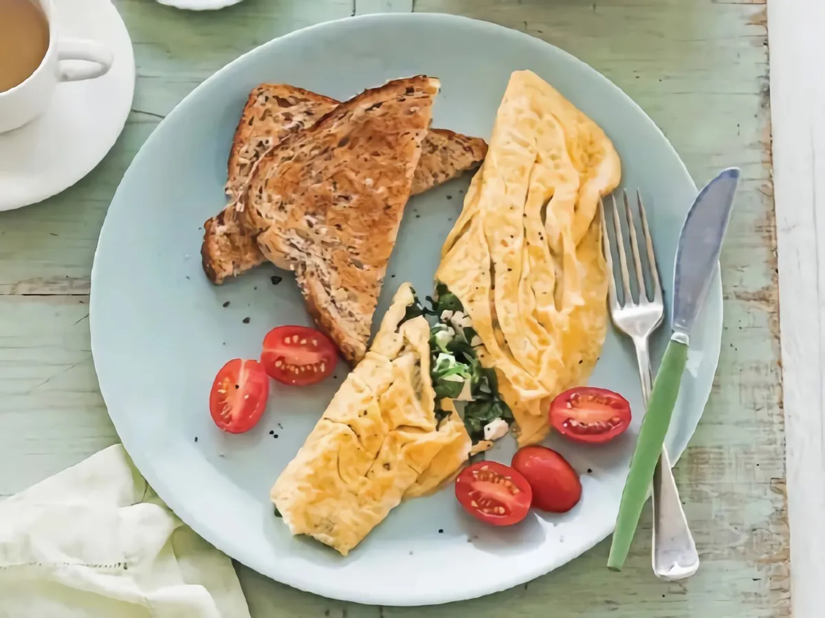 ommeletts mit spinat und feta einfache frühstück rezepte die gelingen