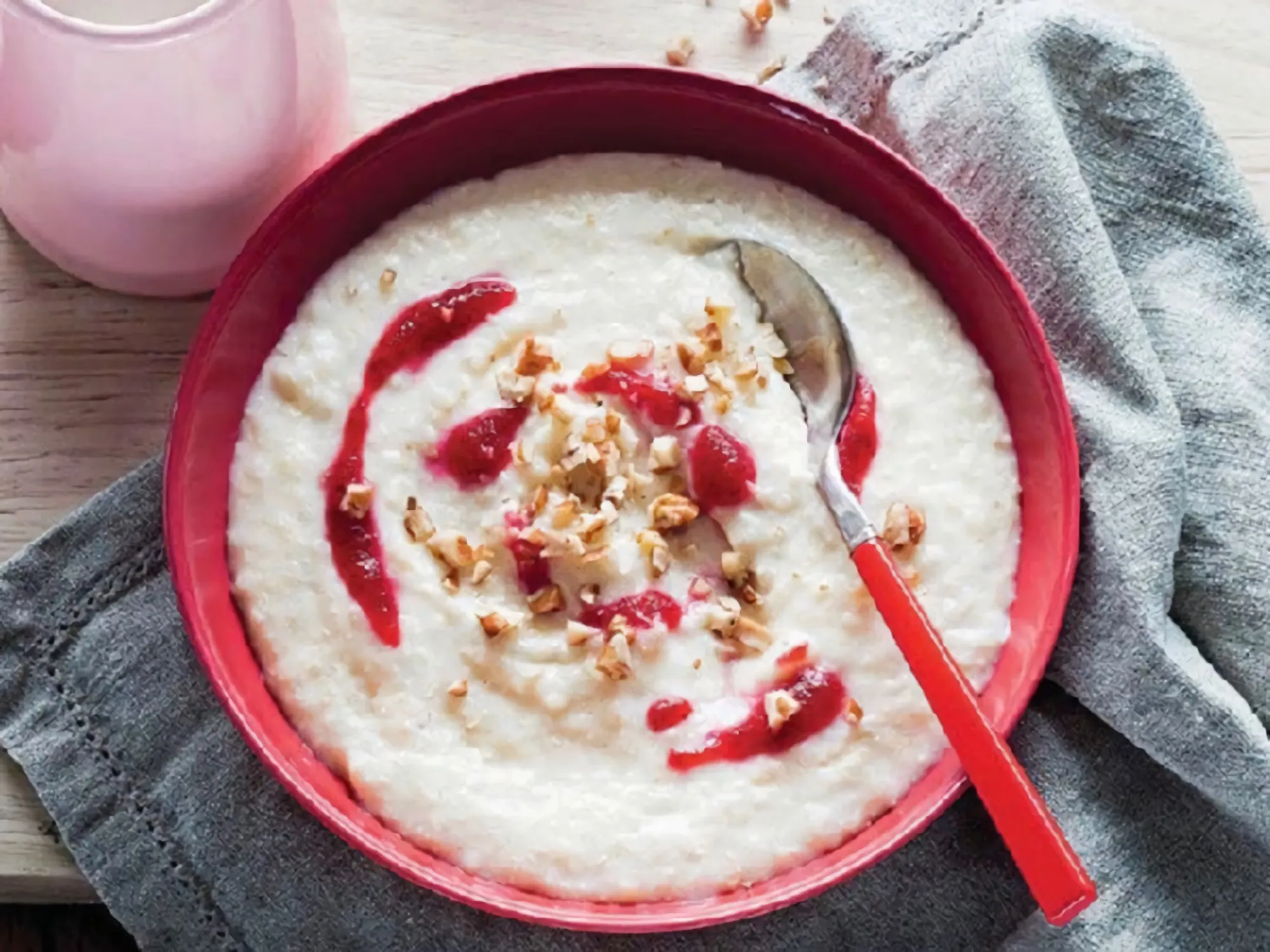 quinoa und preiselbeer brei frühstück fürs gehirn einfach zubereiten