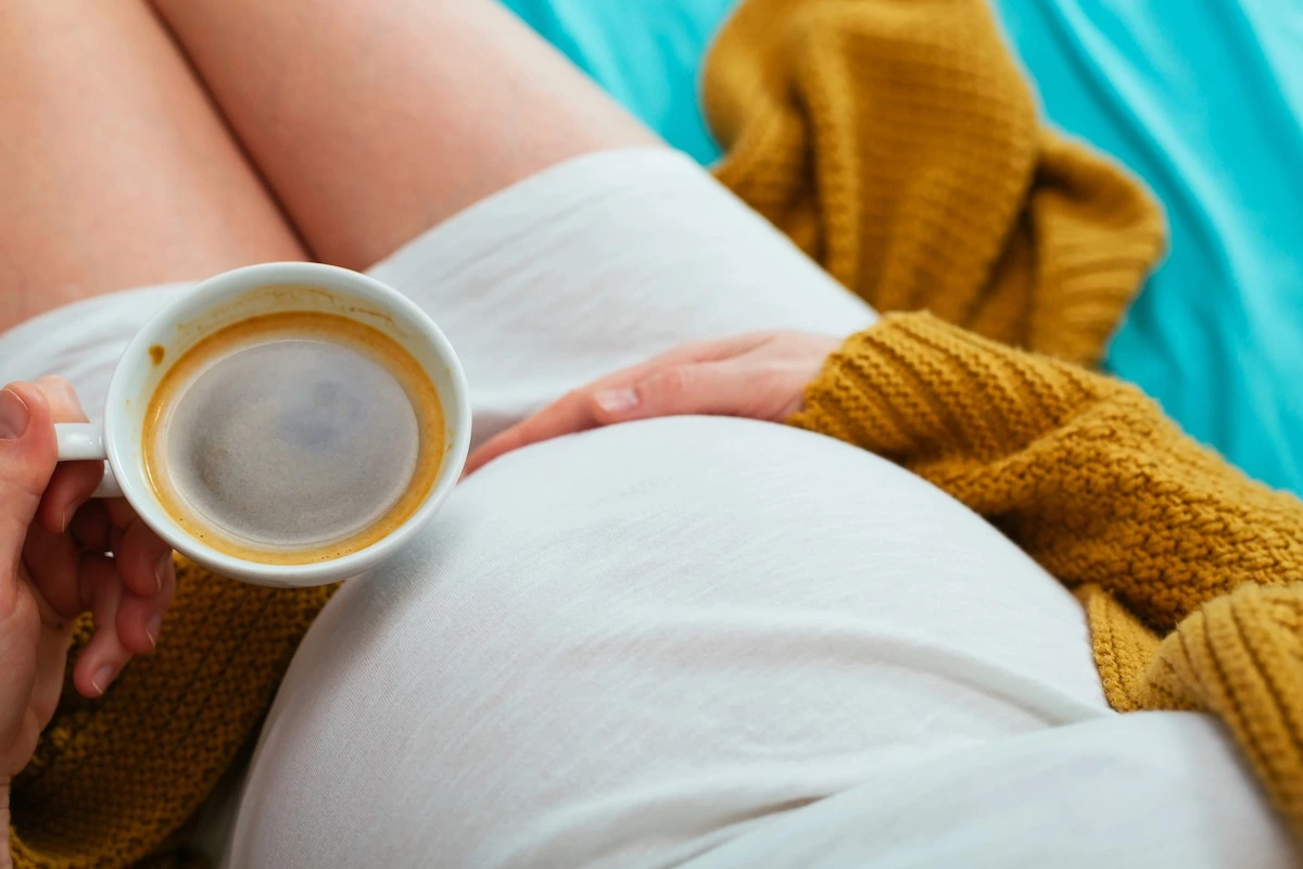 soll man kaffee in der schwangerschaft trinken