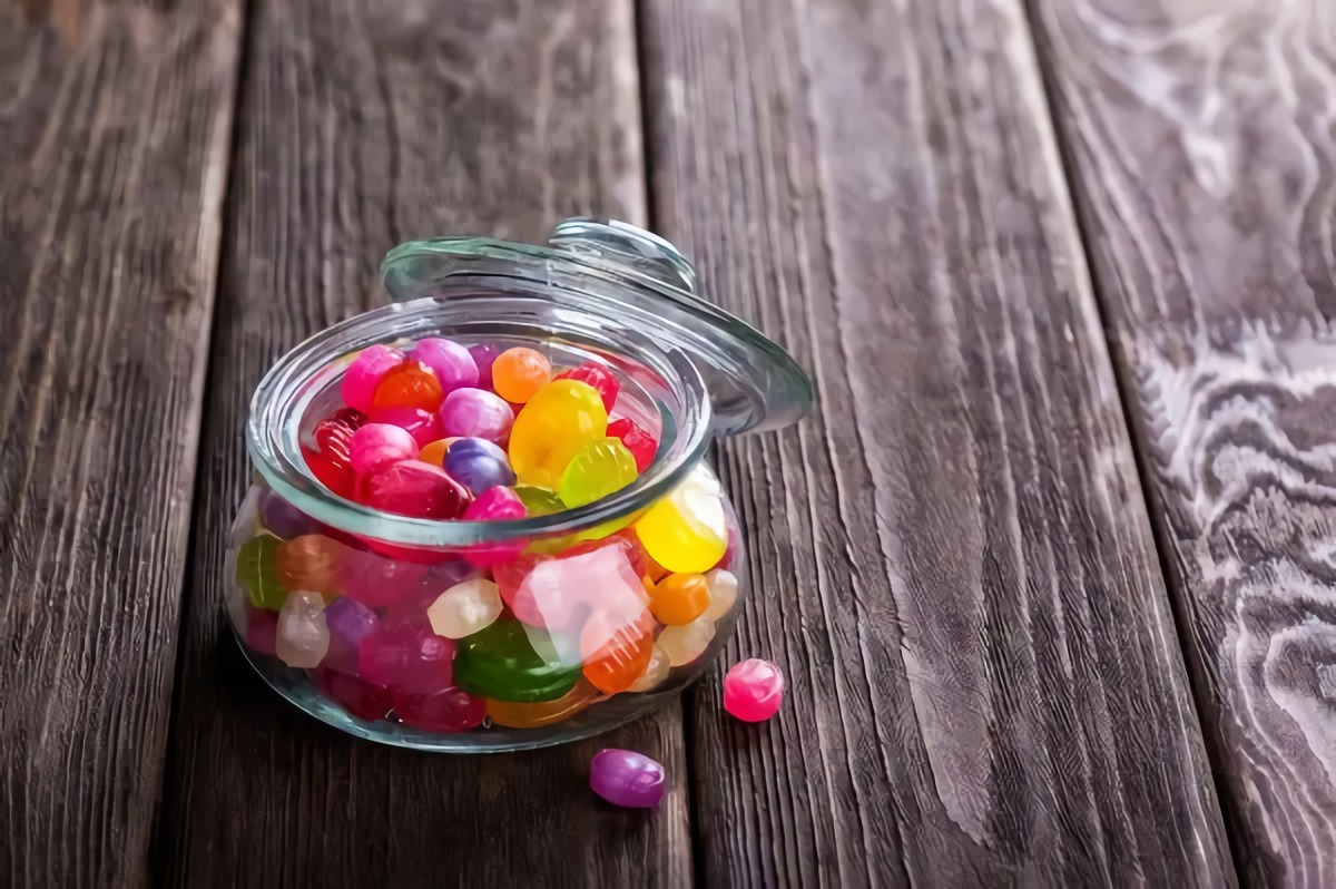 welche art von zucker ist saccharose was essen bei saccharoseintoleranz einmachglas mit bunten gummibaerchen