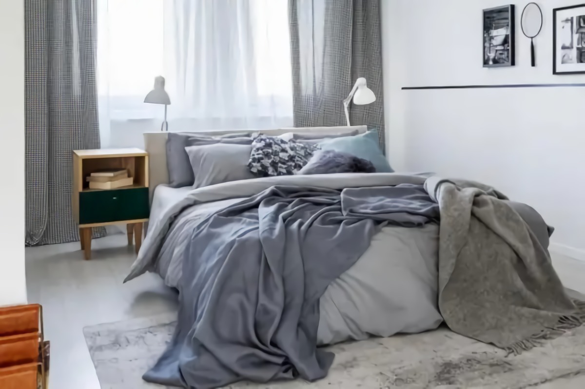 welche gardinen lassen den raum groesser wirken kleines schlafzimmer effektiv einrichten graue nuancen graue waende und gardinen bettwaesche in grau