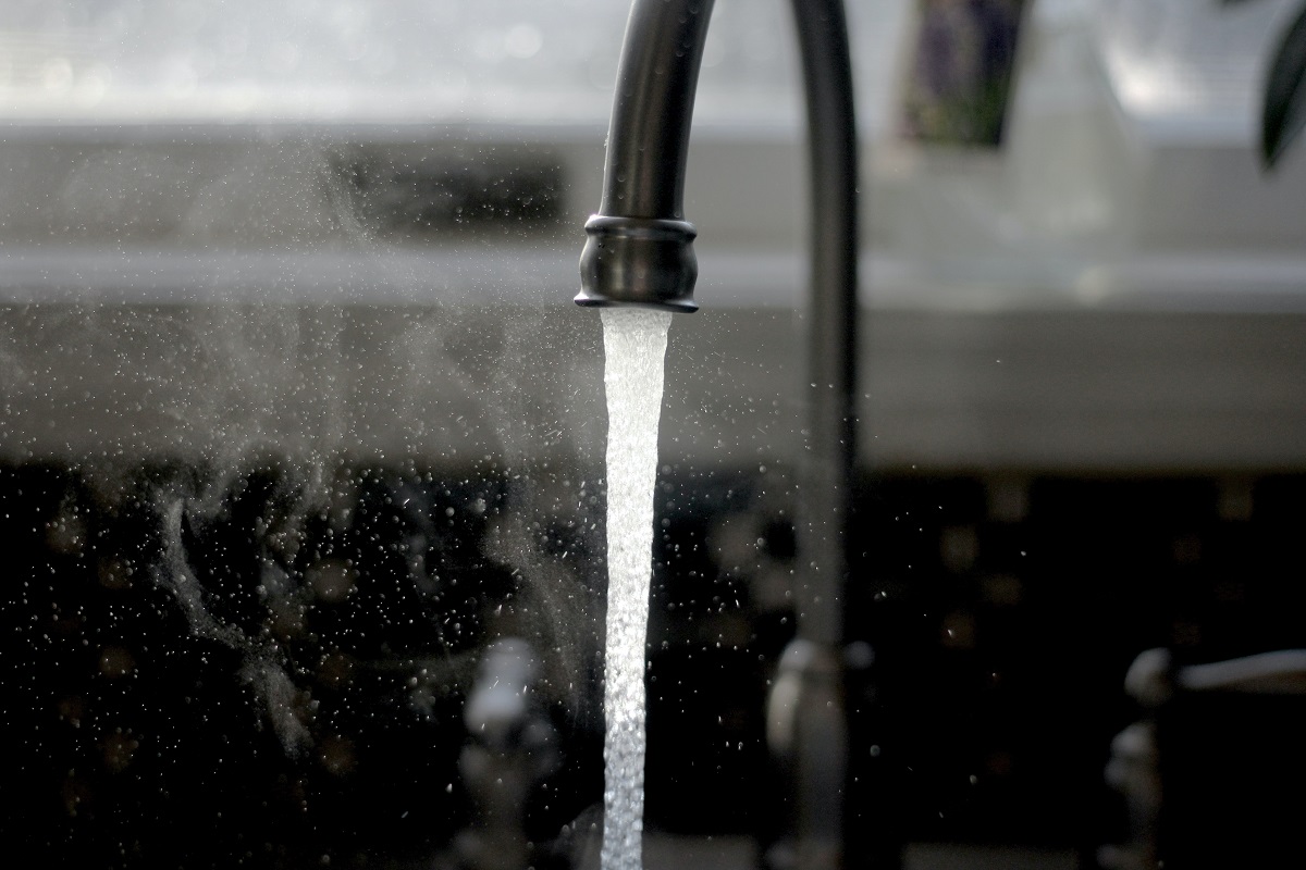 geschirrspuelen von hand wie kann man wasser sparen