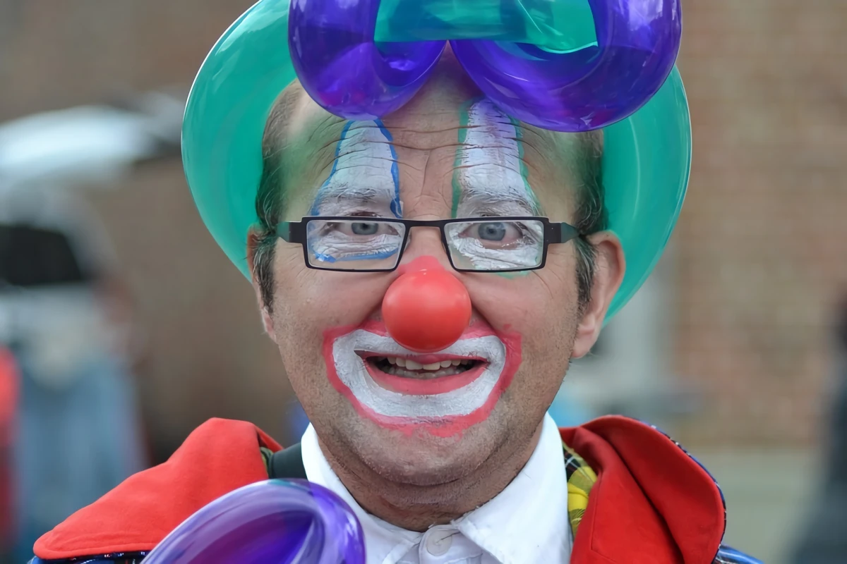 karneval clown schminken