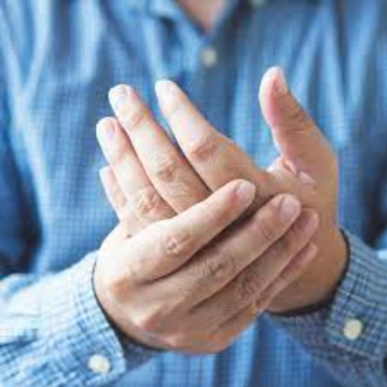 krankheiten an haenden erkennen gelbe fingerknoecheln