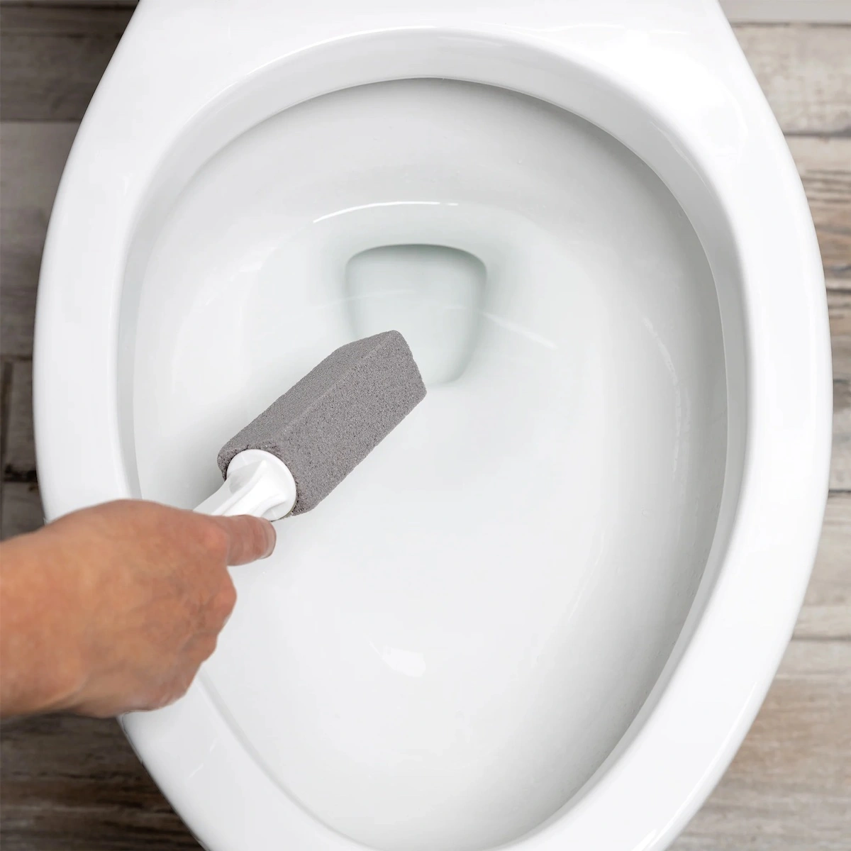 tipps fuer saubere toilette bimsstein gegen urinstein und kalk