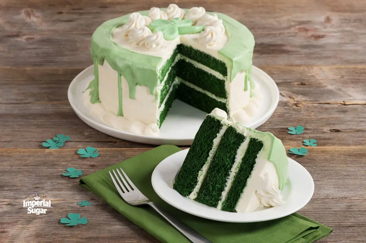 wie gratuliert man zum st patricks day st patricks day feiern was essen velvet torte gruen