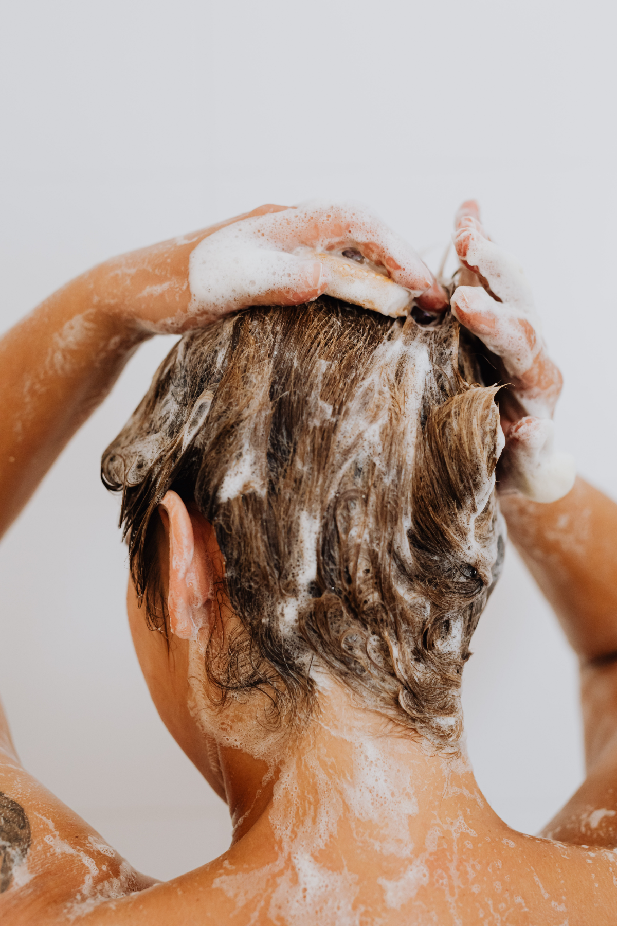 haarpflege tipp shampoo nicht in die haarlaengen einreiben