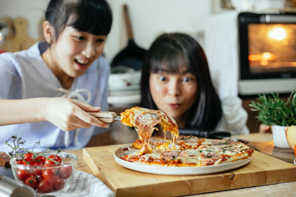 unterschied airfryer und backofen pizza kann man auch in airfryer backen