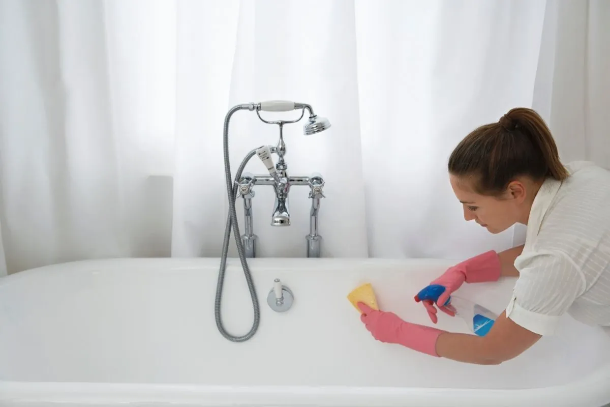 vergilbte badewanne reinigen mit ammoniak und wasserstoffperoxid