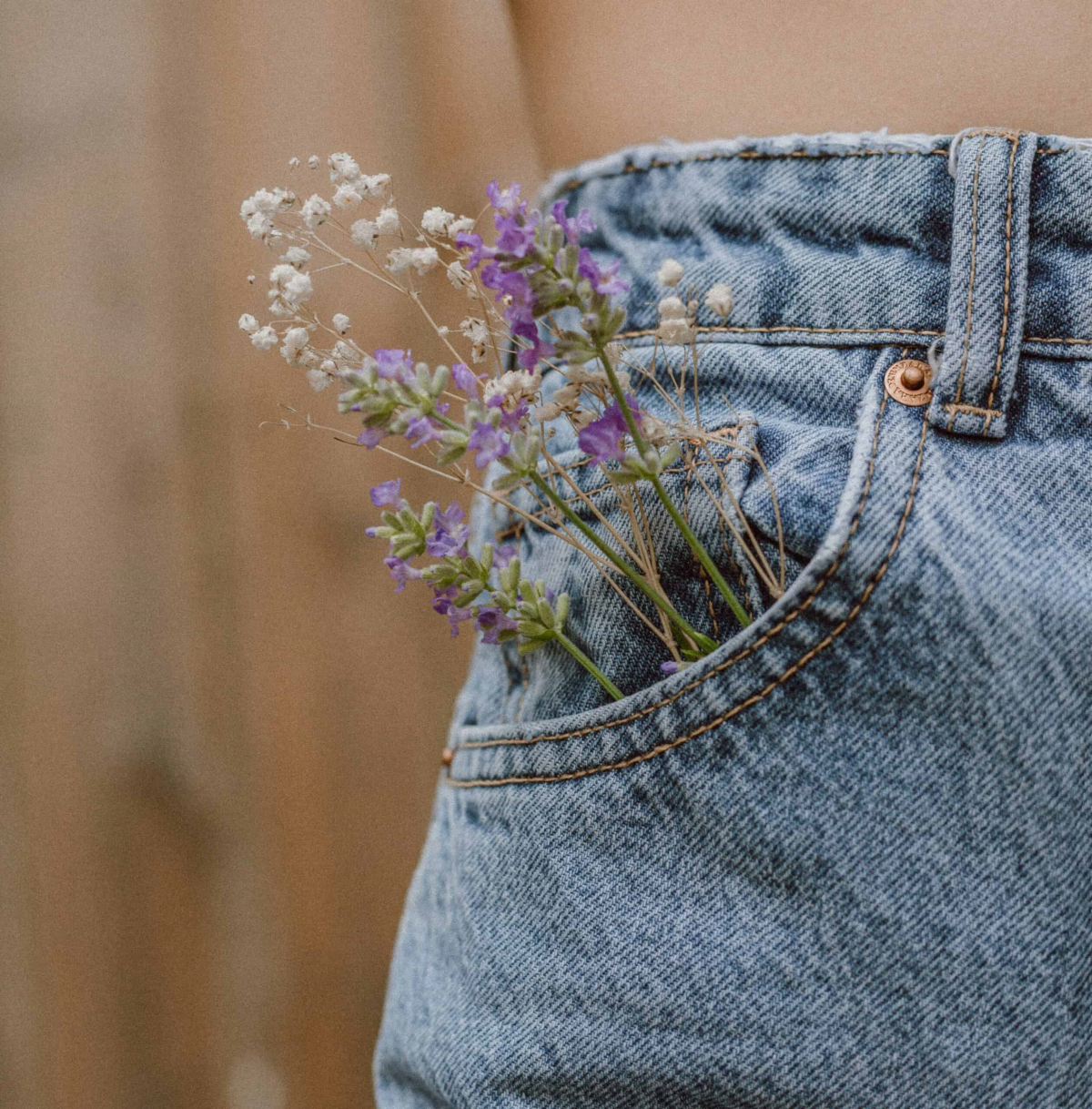 welche jeans fuer frauen ab 50 die figur betonnen