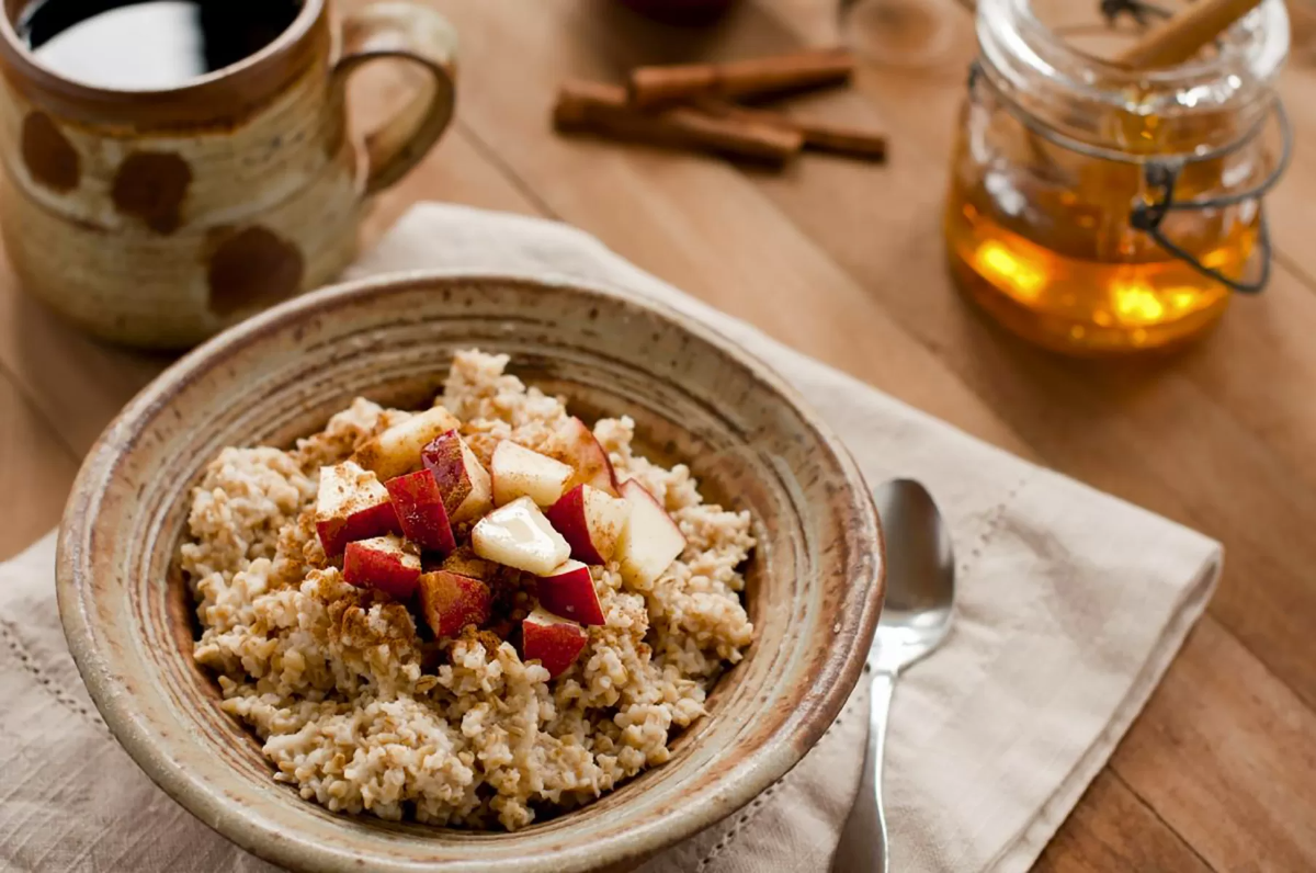 buchweizen als porridge gesund proteinreich und glutenfrei