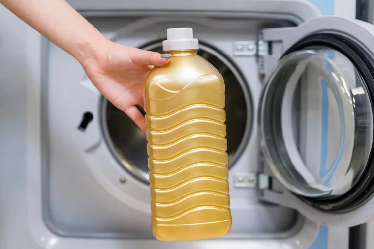 waschmittel hack goldene flasche waschmittelflasche waschmaschine