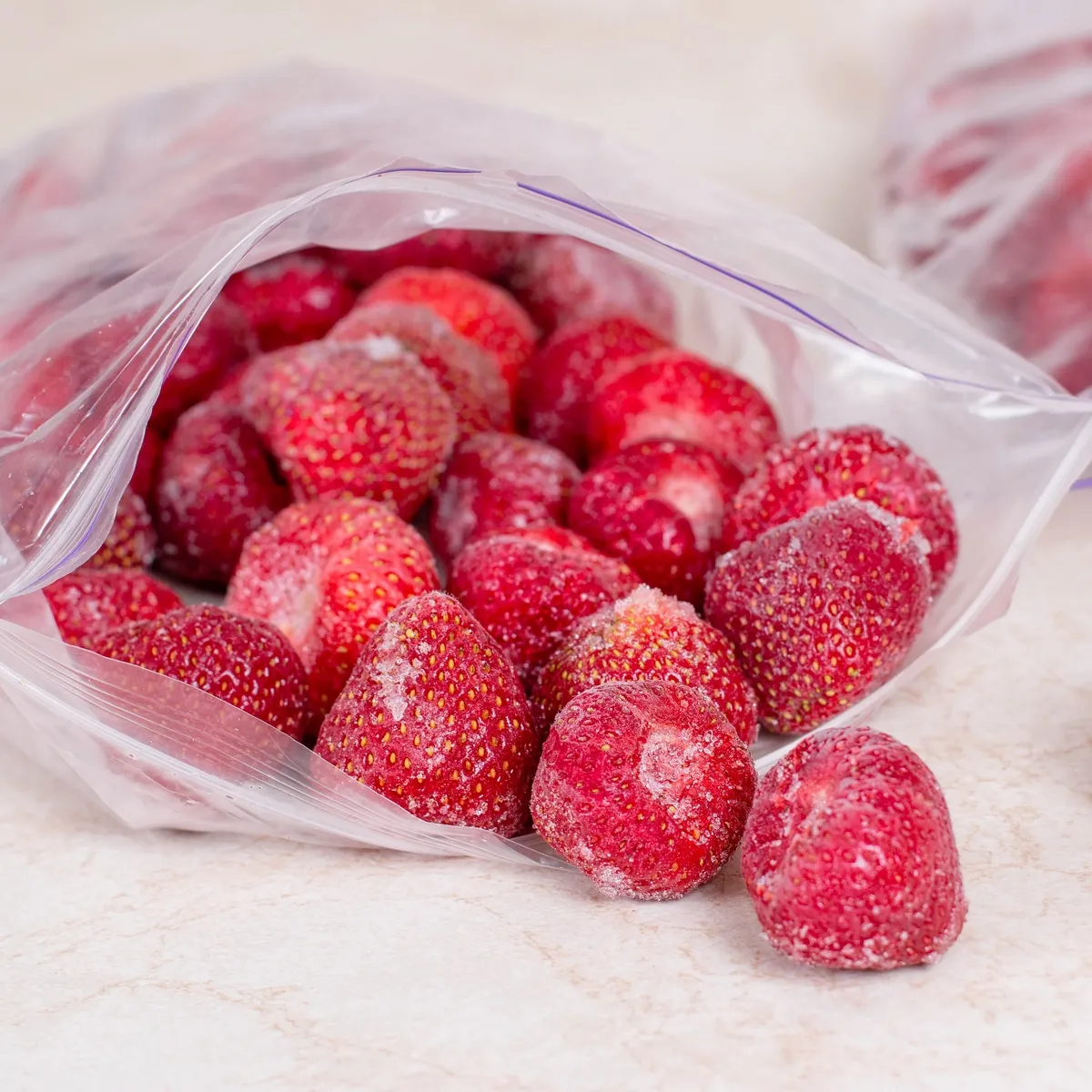erdbeeren einfriern in plastikbeutel aufbewahren