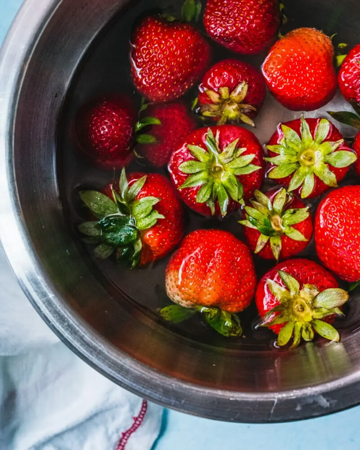 erdbeeren gewaschen aufbewahren erdbeeren in essig waschen