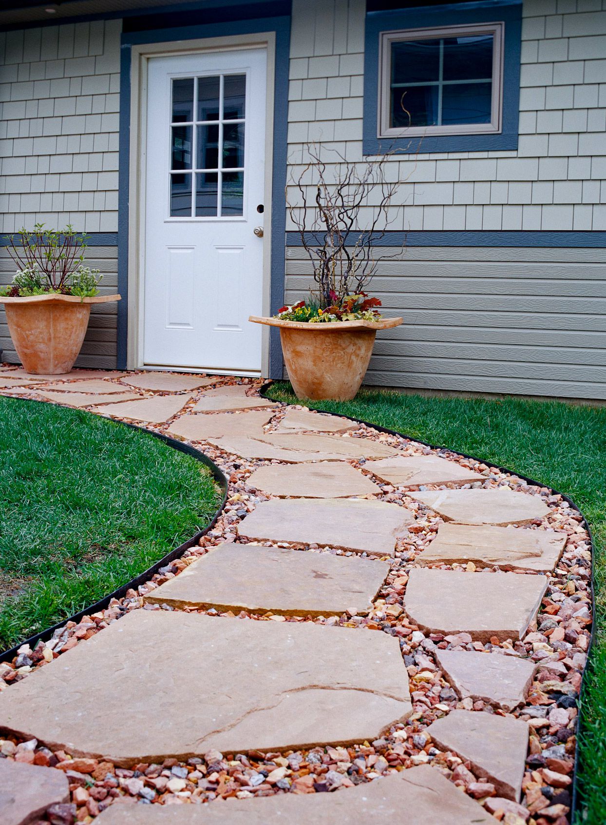 flagstone pathway e466e4aa 658e7807f3d5452db656f0f94a31687c