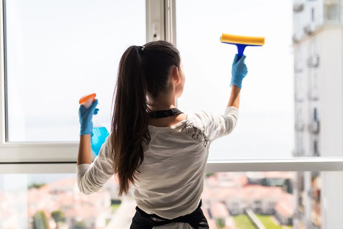 praktische tipps fenster putzen ohne streifen