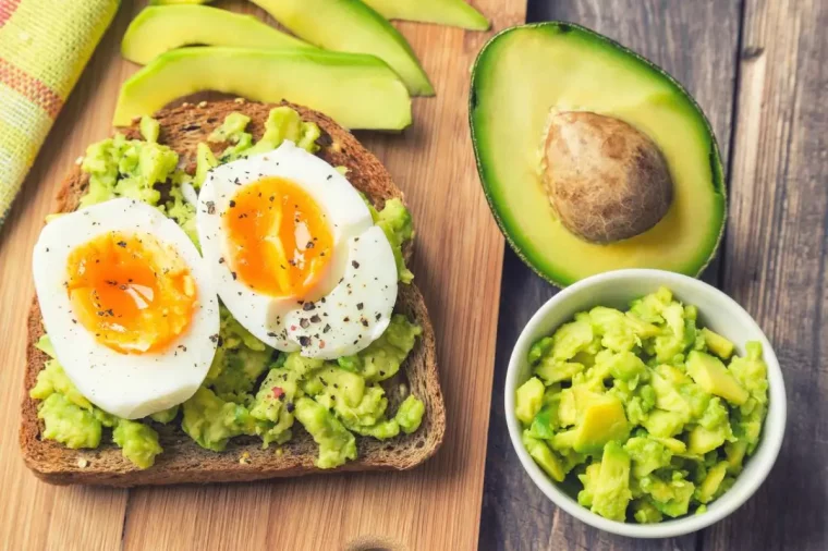 direkt vor dem schlafen essen eier und avocado vor schlafen essne