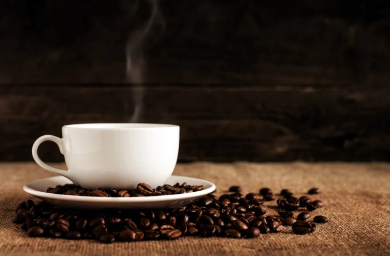 wann ist die beste zeit fuer kaffee kaffein und wie viell einnehmen