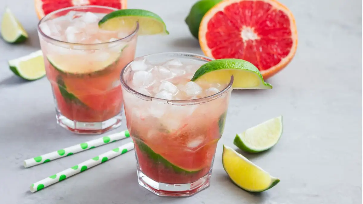 welche cocktails werden am meisten getrunken 2023 aperol paloma cocktail mit grapefruit