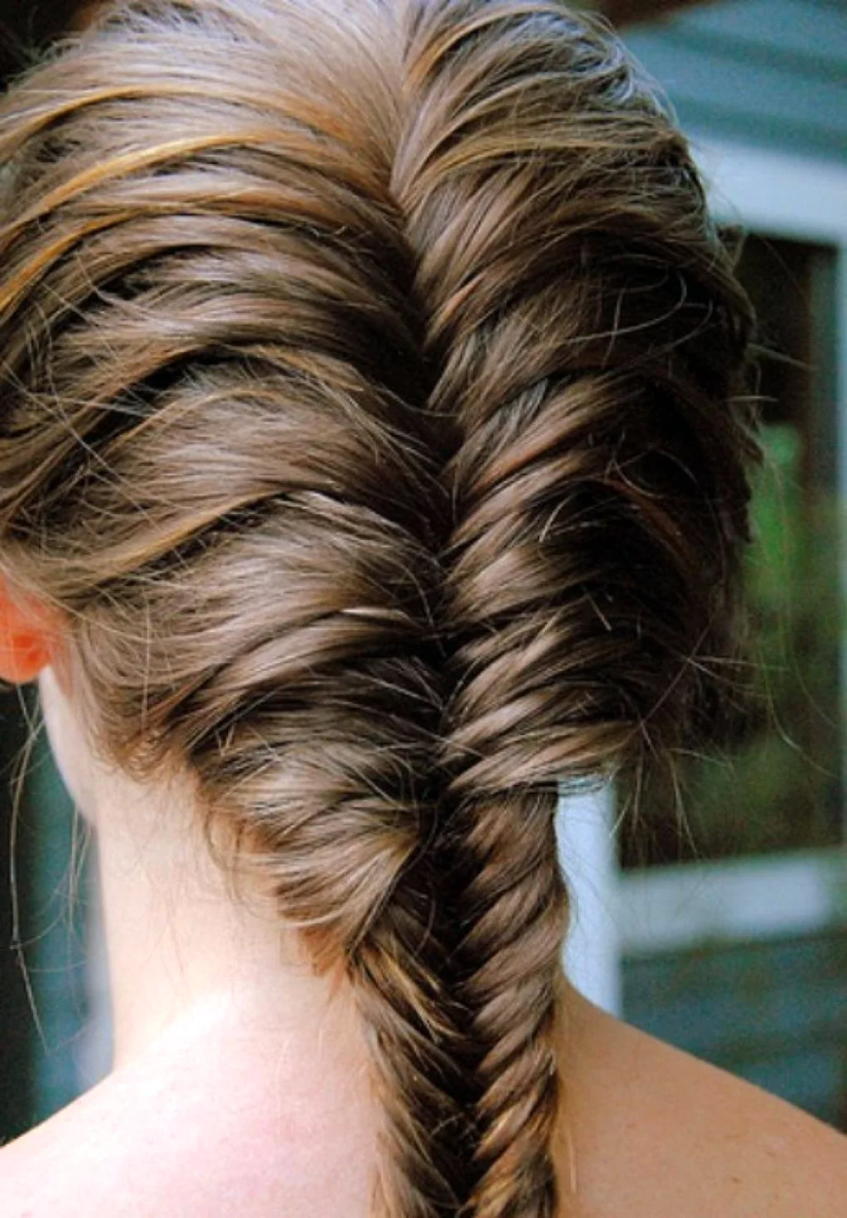 französischer fischschwanzzopf auf kurzem haar