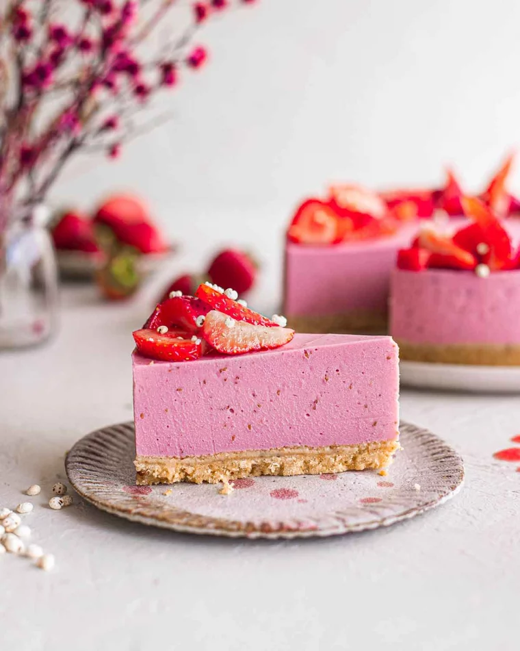 erfrischender sommerkuchen ohne backen rezept mit erdbeeren