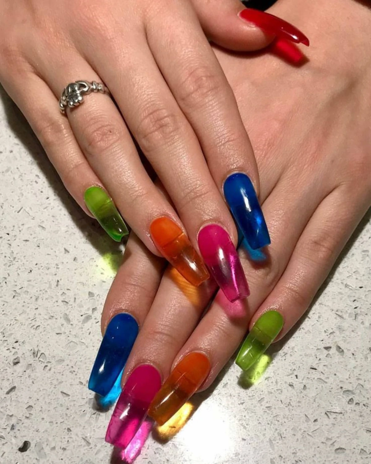 mehrfarbige manikueren jelly nails