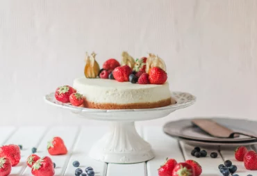 schnelle erfrischende torte ohne backen mit beeren