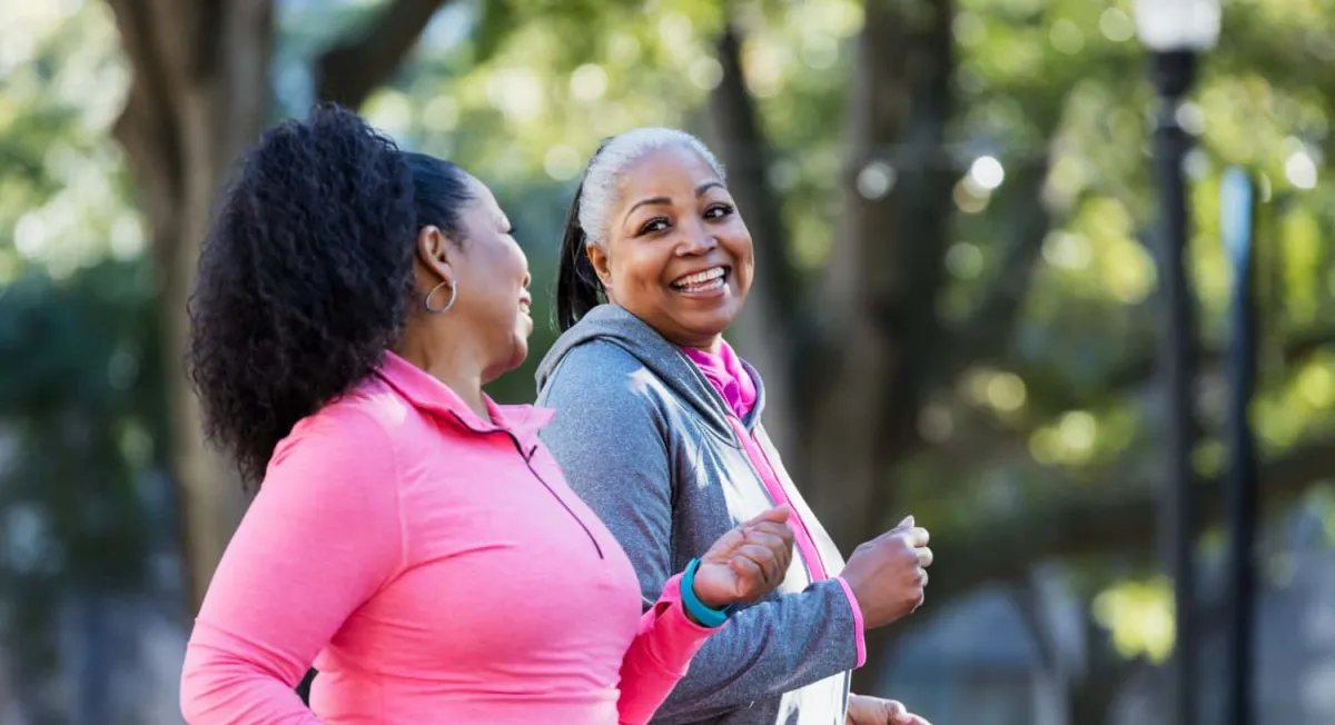 sport für frauen ab 70 jogging regelmäßig