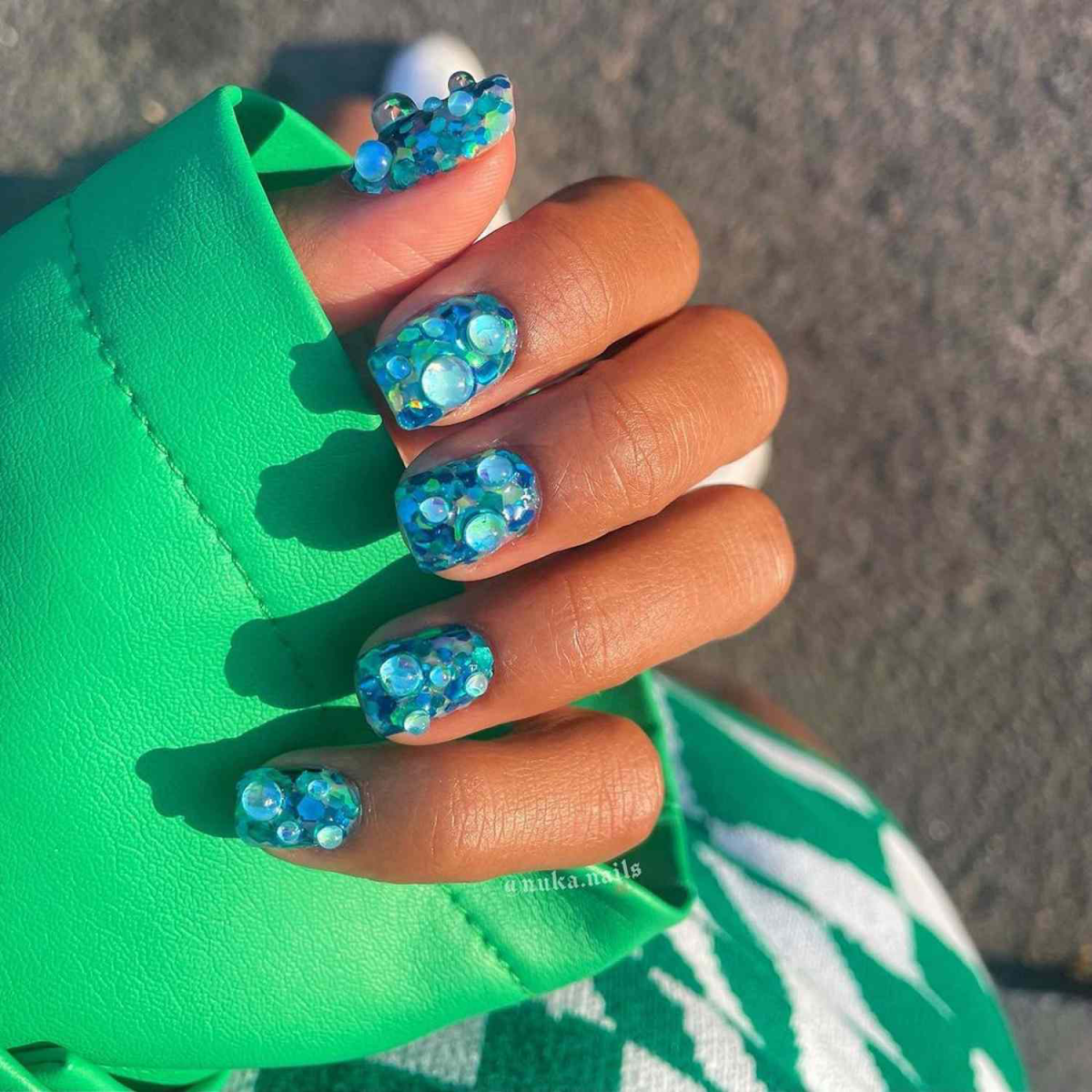mermaid glass nails nuka.nails nageldesign sommer 2023