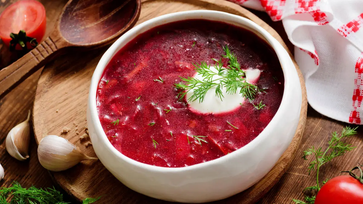 diaet suppen rezepte rote beete besten suppen zum abnehmen schuessel mit suppe aus rote beete