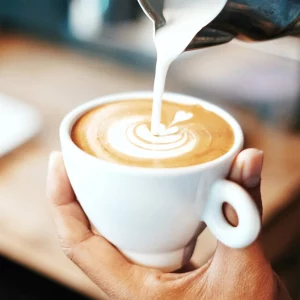 kaffee mit milch dekoration ideen milchkaffee cappucino