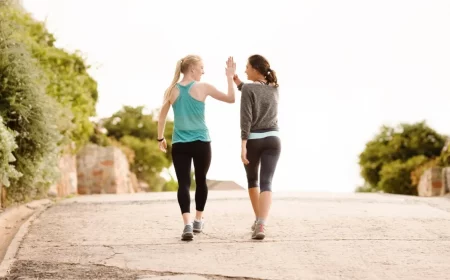 abnehmen mit spazierengehen freundinnen walking fit