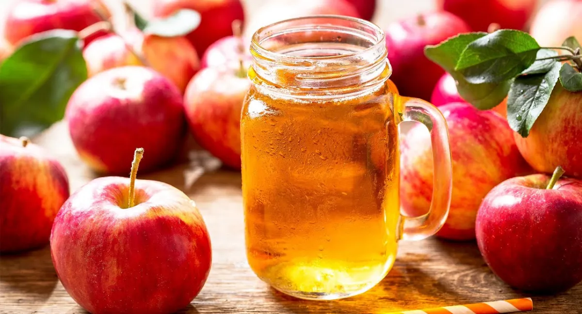 Apfelsaft selber machen: Natürliche Rezepte ohne Zusatzstoffe