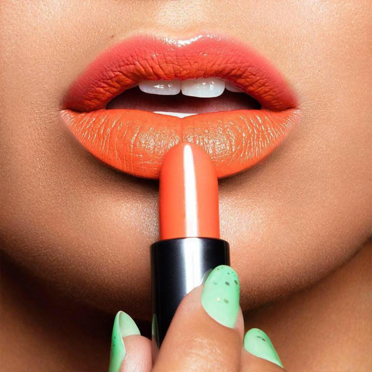lippenstifte in orange und herbstliche lippenfarben 2023