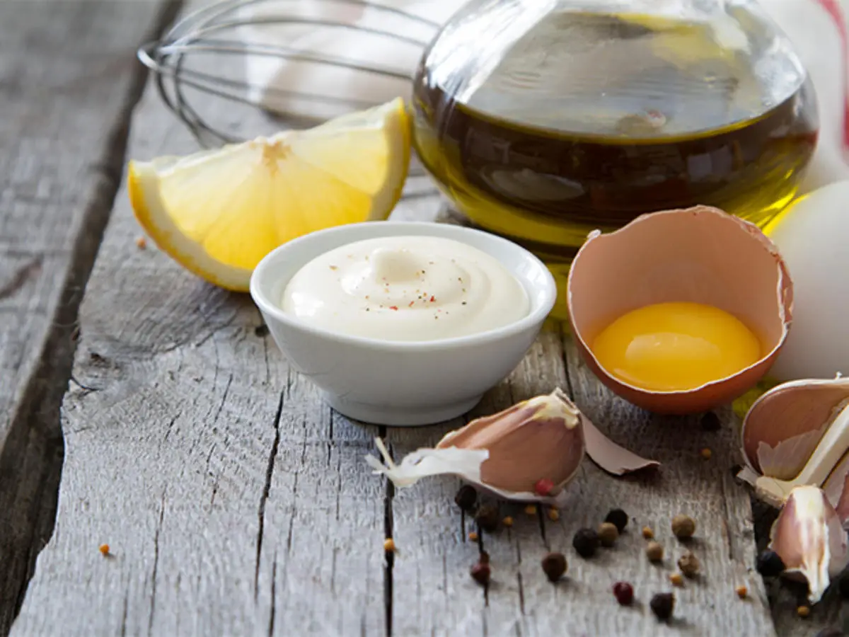 sauce remoulade selber machen zutaten fuer remouladensauce frische eier mayo zitronensaft