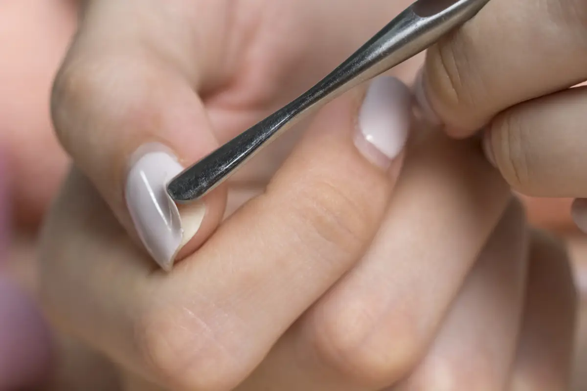 weisse flecken nagel warum weisse flecken auf fingernaegeln gellack selbst entfernen