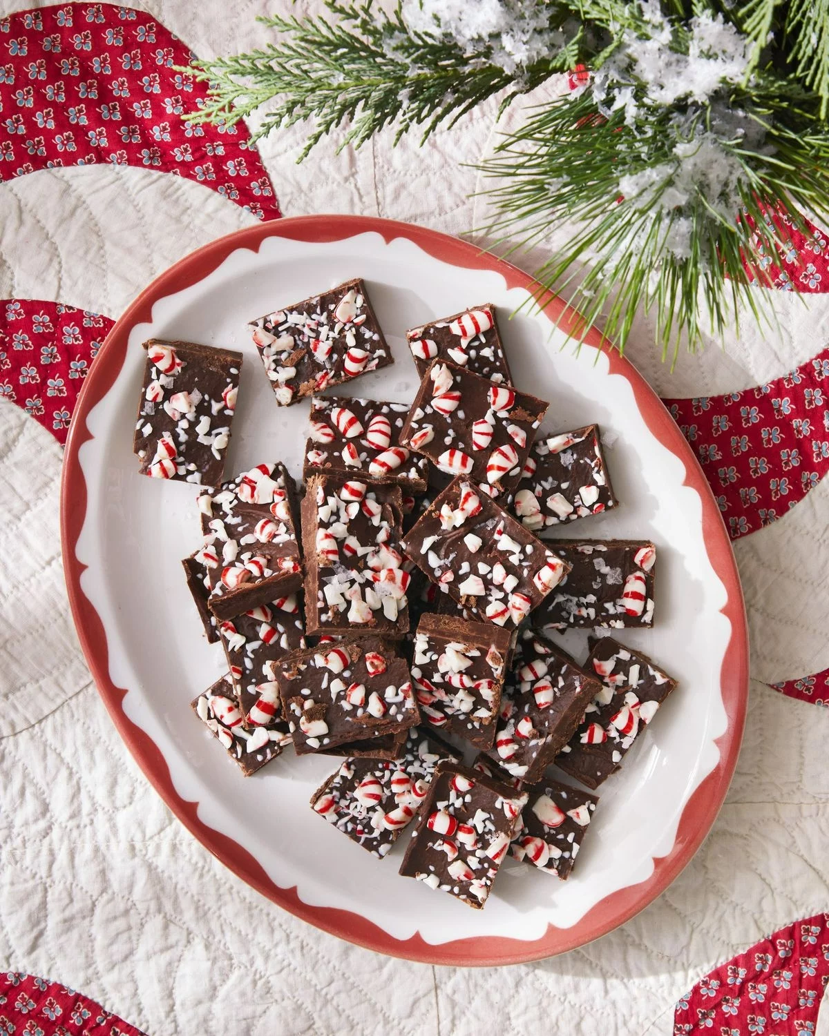 dessert zu weihnachten einfach und schnell schokoladen barks mit pfefferminzbonbons