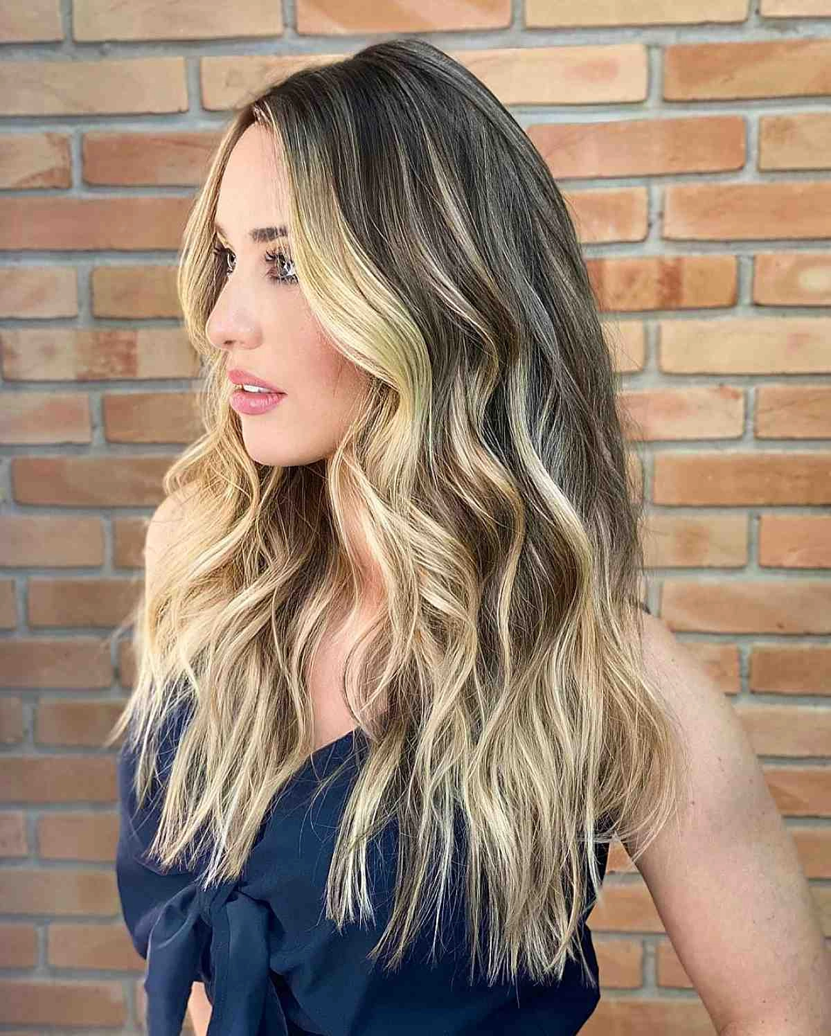 braunes haar straehnchen blond balayage mit akzenten vor dem gesicht giulianuno