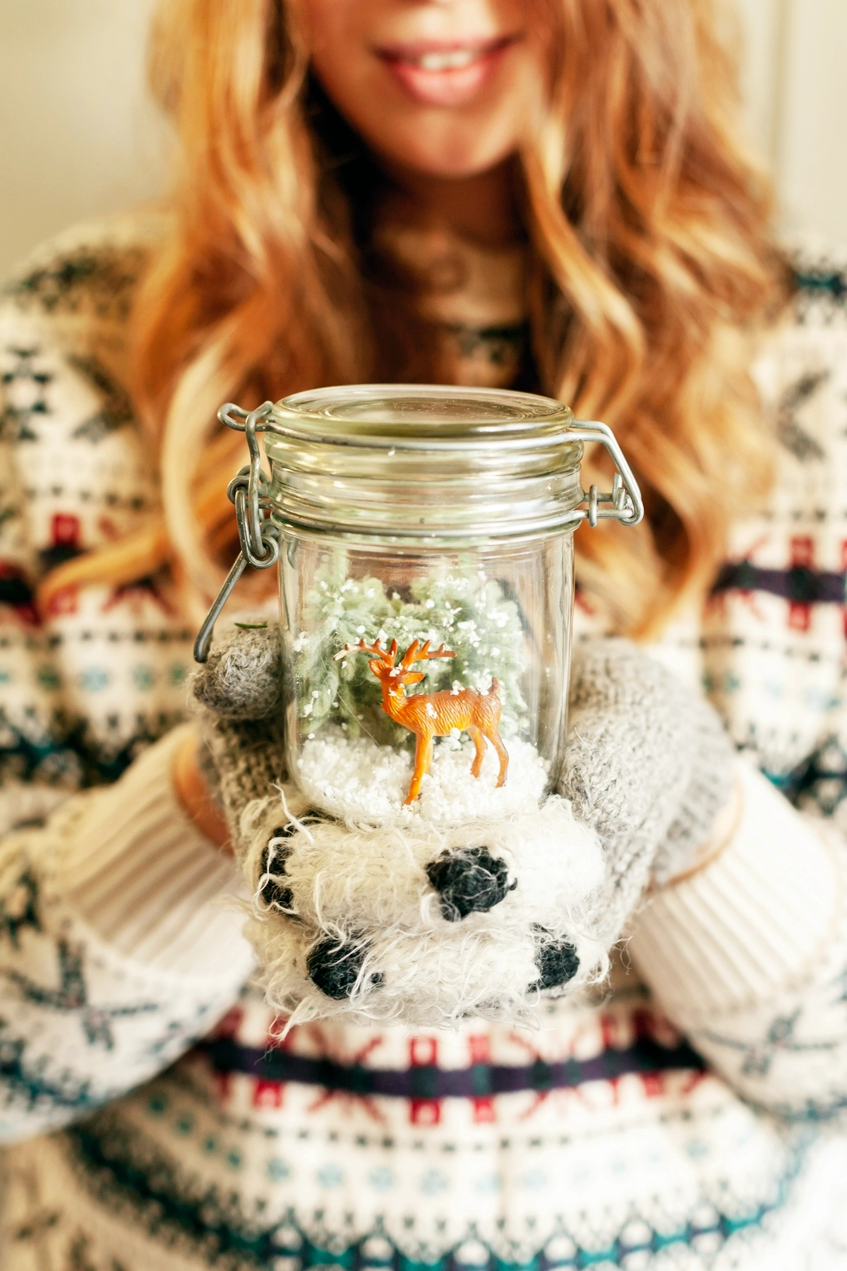 glas weihnachtlich dekorieren einmachglas hirsch tannen schnee schneeball diy