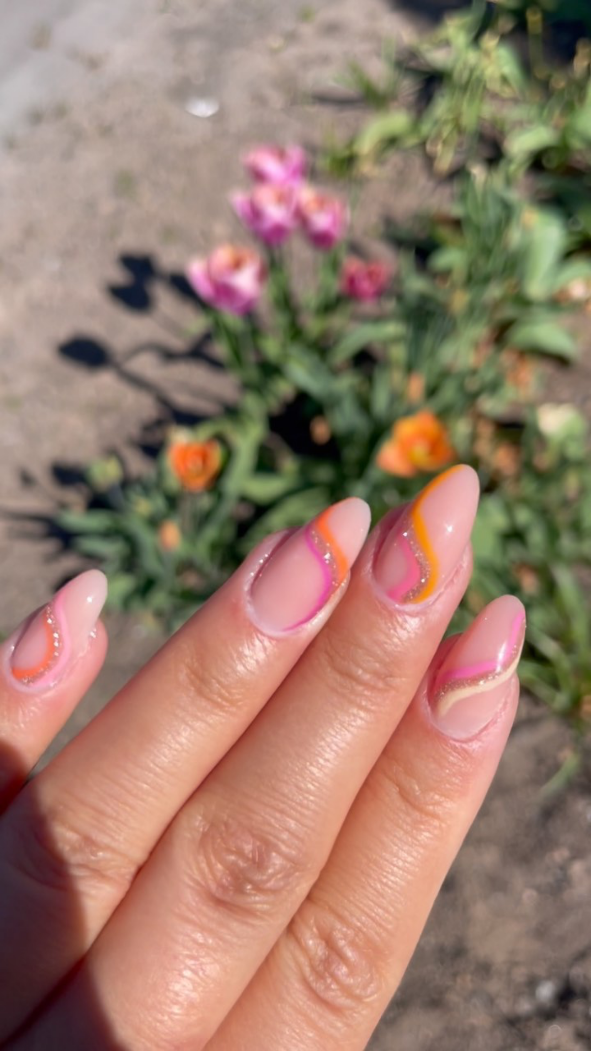 swirl nails peach nailsbyhevin nageldesign 2024