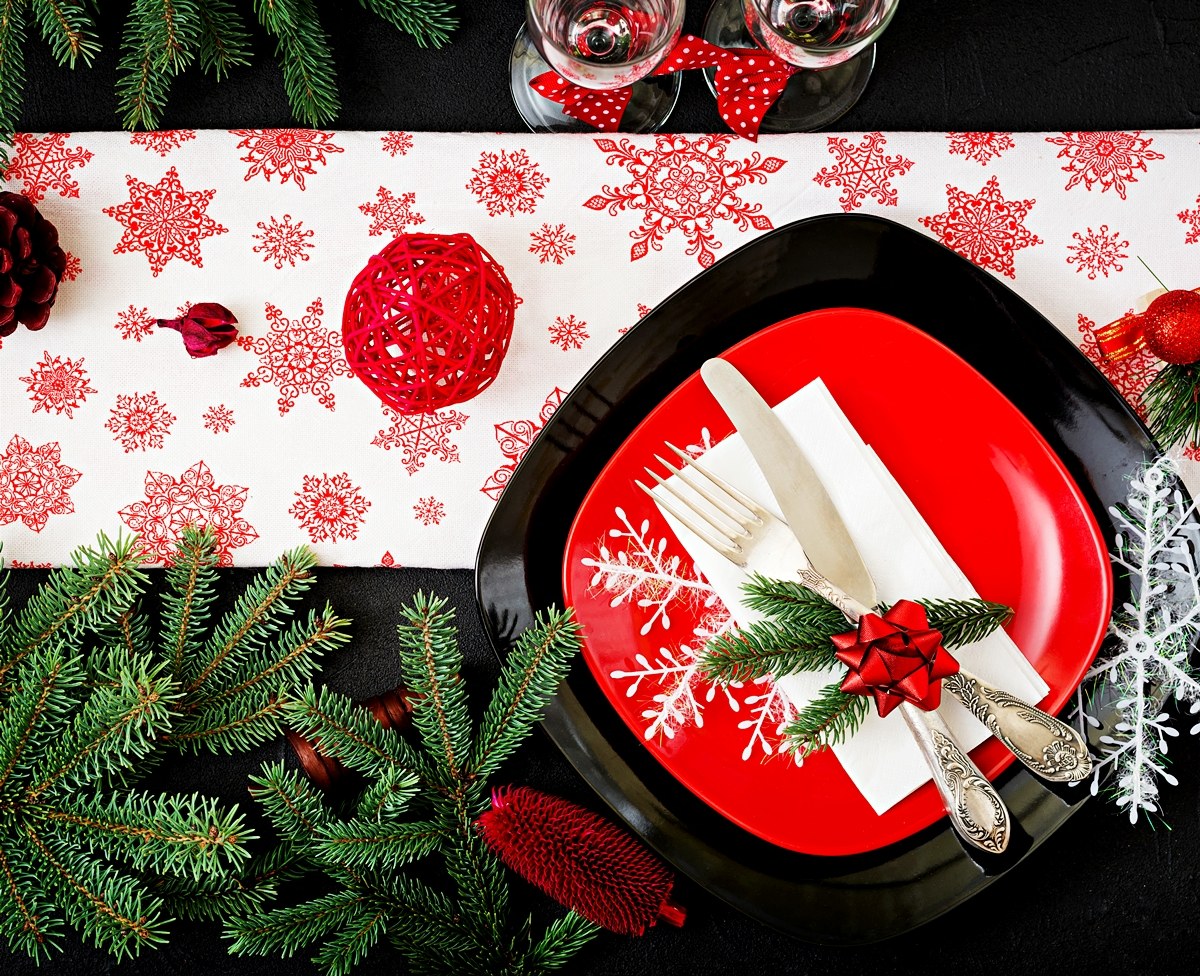 weihnachtstisch rot tischdeko zu weihnachten weihnachtliche deko tisch