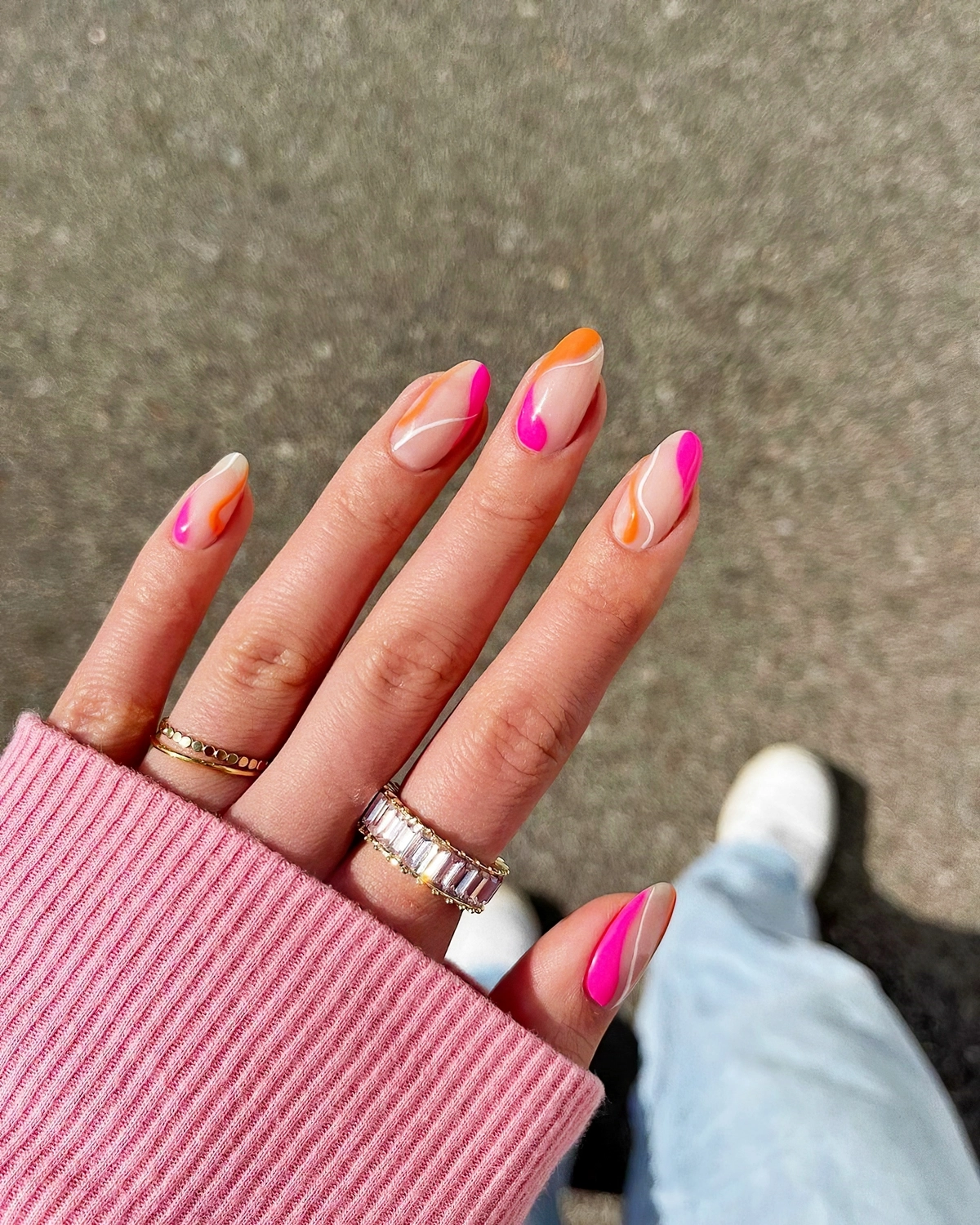 french nails farbig swirl naegel design rosa und orange heluviee