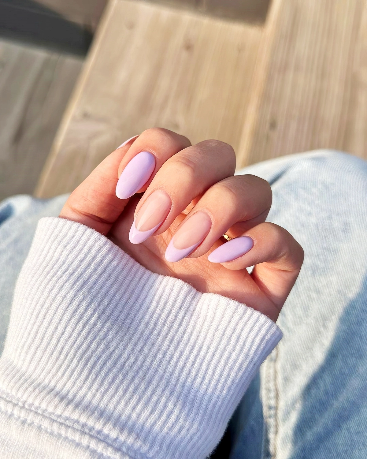 french nails lang lavendel naegel idee schlicht heluviee