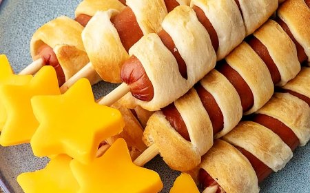 schnelles fingerfood am vortag zubereiten haenchenwurst umgewickelt mit teig helloyummy co