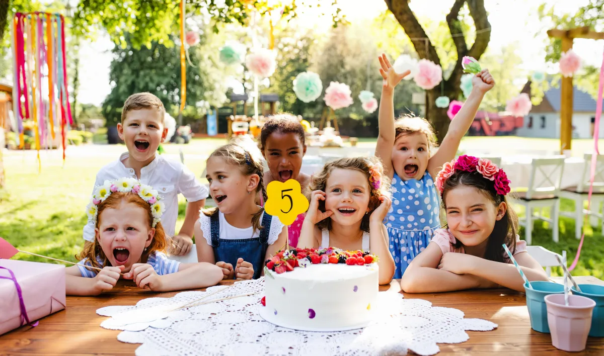 gartenparty organisieren kindergeburtstag feiern sommerparty ideen