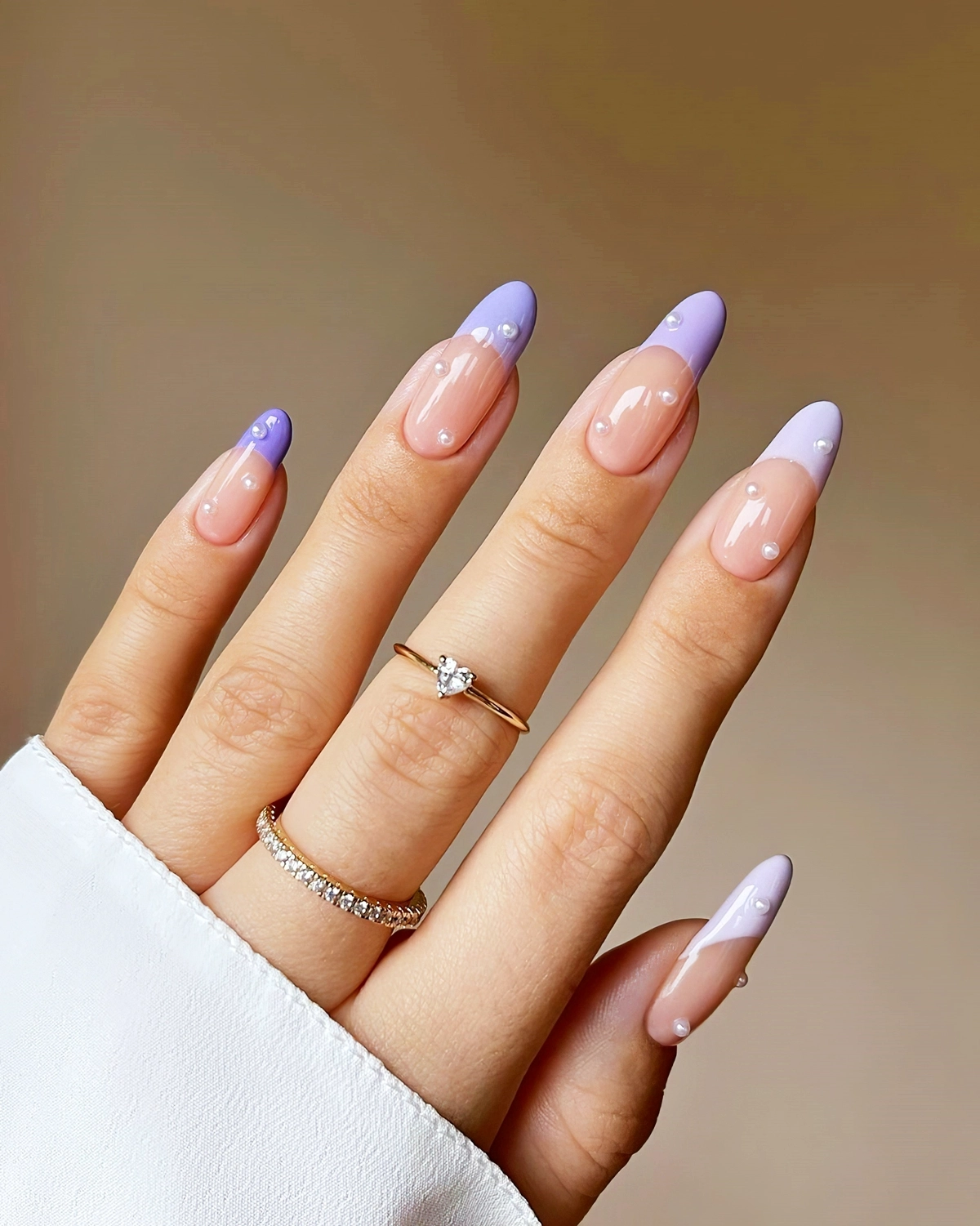 gelnaegel lila farbe french nails lavendel tiffanyabbigailebeauty