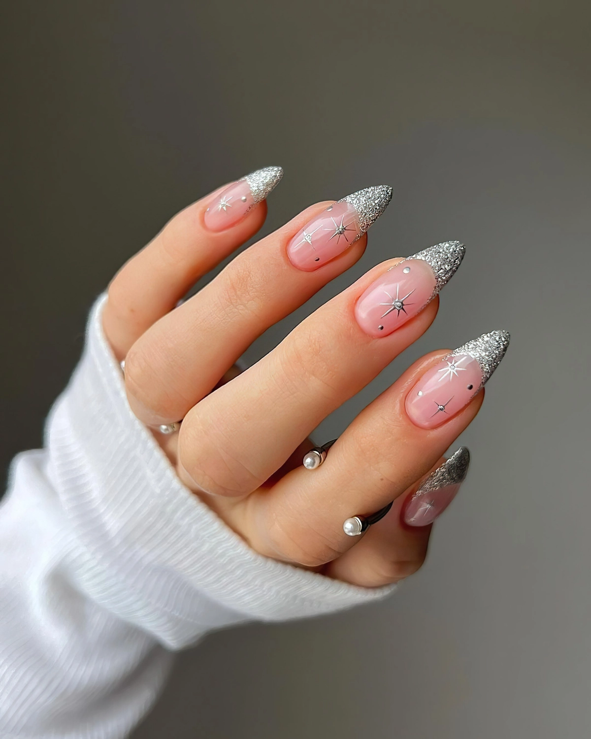 naegel glitzer french nails in silbern spitze naegel